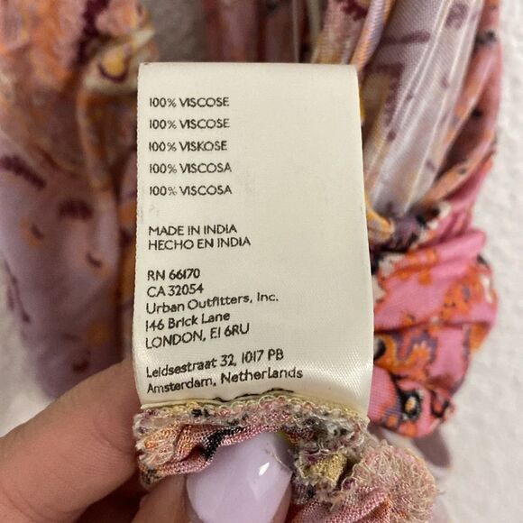 NWOT- Free People-Cocktail Queen Printed boho Top-size Large - Picture 11 of 16